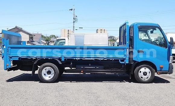 اشتري مستعمل Toyota Dyna Blue شاحنة في Maseru في Maseru اشتري مستعمل Toyota Dyna Blue شاحنة في Maseru في Maseru