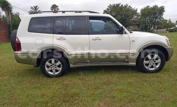 Buy Used Mitsubishi Pajero White Car in Maseru in Maseru Buy Used Mitsubishi Pajero White Car in Maseru in Maseru