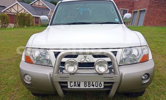 Buy Used Mitsubishi Pajero White Car in Maseru in Maseru Buy Used Mitsubishi Pajero White Car in Maseru in Maseru