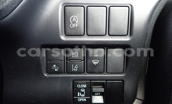 Sayi Na hannu Toyota Noah Silver Mota in Maseru a Maseru Sayi Na hannu Toyota Noah Silver Mota in Maseru a Maseru