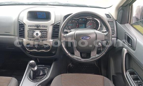 Sayi Na hannu Ford Ranger White Mota in Maseru a Maseru Sayi Na hannu Ford Ranger White Mota in Maseru a Maseru