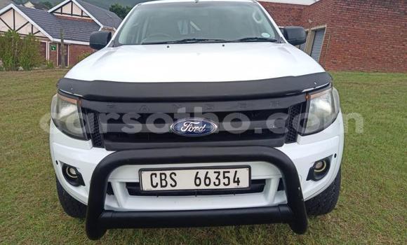 Sayi Na hannu Ford Ranger White Mota in Maseru a Maseru Sayi Na hannu Ford Ranger White Mota in Maseru a Maseru