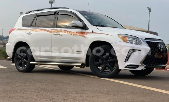 Acheter Occasion Voiture Toyota RAV4 Blanc à Maseru, Maseru Acheter Occasion Voiture Toyota RAV4 Blanc à Maseru, Maseru