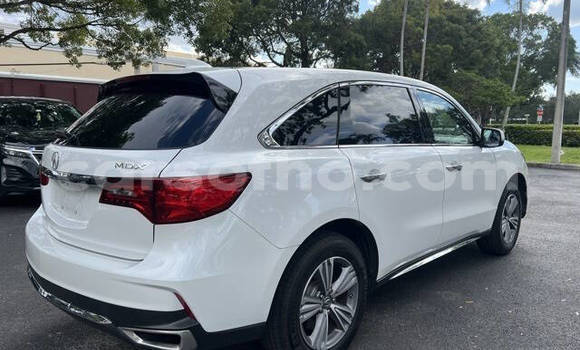 Sayi Na hannu Acura MDX White Mota in Maseru a Maseru Sayi Na hannu Acura MDX White Mota in Maseru a Maseru