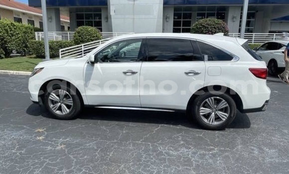 Sayi Na hannu Acura MDX White Mota in Maseru a Maseru Sayi Na hannu Acura MDX White Mota in Maseru a Maseru