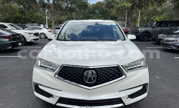 Sayi Na hannu Acura MDX White Mota in Maseru a Maseru Sayi Na hannu Acura MDX White Mota in Maseru a Maseru