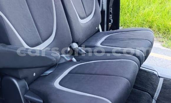 Sayi Na hannu Toyota Sienna Black Mota in Maseru a Maseru Sayi Na hannu Toyota Sienna Black Mota in Maseru a Maseru