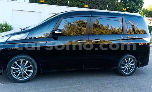Sayi Na hannu Toyota Sienna Black Mota in Maseru a Maseru Sayi Na hannu Toyota Sienna Black Mota in Maseru a Maseru