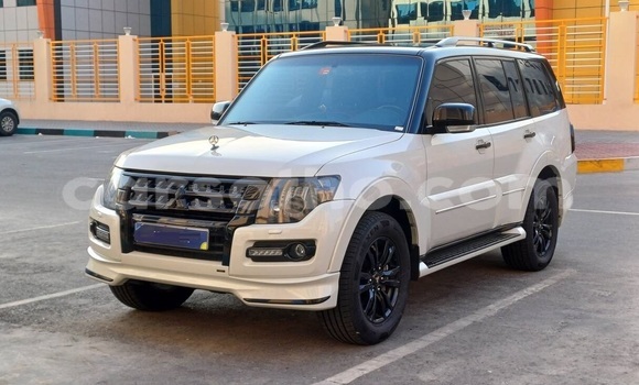 Acheter Occasion Voiture Mitsubishi Pajero Blanc à Maseru, Maseru