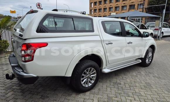 اشتري مستعمل Mitsubishi Triton White سيارة في Maseru في Maseru اشتري مستعمل Mitsubishi Triton White سيارة في Maseru في Maseru