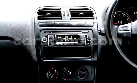 اشتري مستعمل Volkswagen Polo White سيارة في Maseru في Maseru اشتري مستعمل Volkswagen Polo White سيارة في Maseru في Maseru
