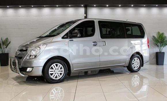 اشتري مستعمل Hyundai H1 Silver سيارة في Maseru في Maseru اشتري مستعمل Hyundai H1 Silver سيارة في Maseru في Maseru