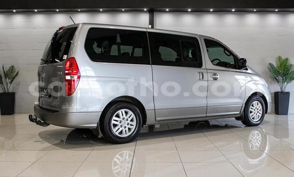 اشتري مستعمل Hyundai H1 Silver سيارة في Maseru في Maseru اشتري مستعمل Hyundai H1 Silver سيارة في Maseru في Maseru