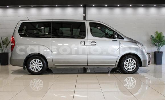 اشتري مستعمل Hyundai H1 Silver سيارة في Maseru في Maseru اشتري مستعمل Hyundai H1 Silver سيارة في Maseru في Maseru