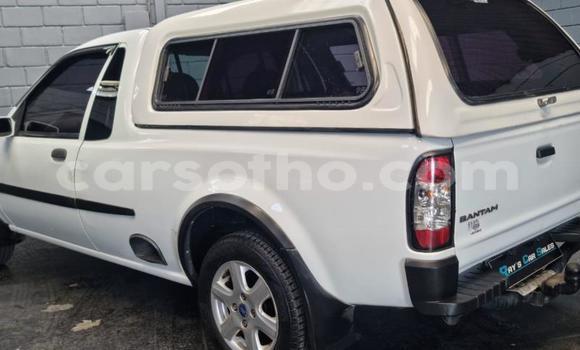 Sayi Na hannu Ford B-MAX White Mota in Maseru a Maseru Sayi Na hannu Ford B-MAX White Mota in Maseru a Maseru