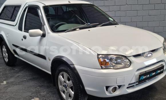 Sayi Na hannu Ford B-MAX White Mota in Maseru a Maseru Sayi Na hannu Ford B-MAX White Mota in Maseru a Maseru