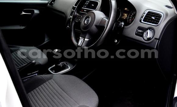 اشتري مستعمل Volkswagen Polo White سيارة في Maseru في Maseru اشتري مستعمل Volkswagen Polo White سيارة في Maseru في Maseru