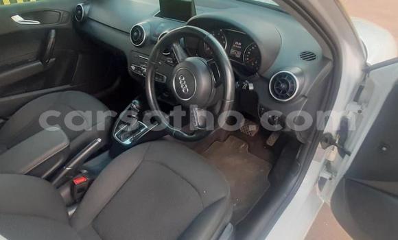 Sayi Na hannu Audi A1 White Mota in Maseru a Maseru Sayi Na hannu Audi A1 White Mota in Maseru a Maseru