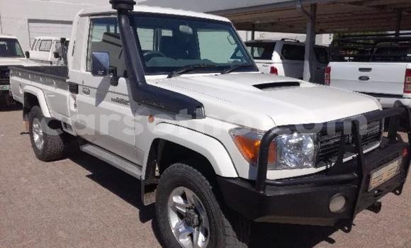 اشتري مستعمل Toyota Land Cruiser White سيارة في Import - Dubai في Maseru اشتري مستعمل Toyota Land Cruiser White سيارة في Import - Dubai في Maseru