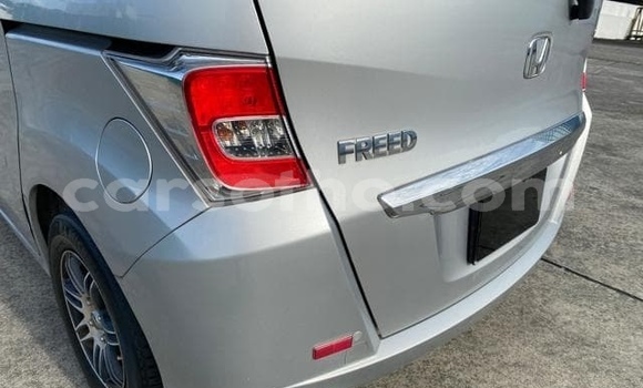 Acheter Occasion Voiture Honda Freed Gris à Maputsoe, Leribe Acheter Occasion Voiture Honda Freed Gris à Maputsoe, Leribe