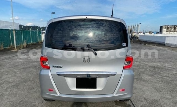 Acheter Occasion Voiture Honda Freed Gris à Maputsoe, Leribe Acheter Occasion Voiture Honda Freed Gris à Maputsoe, Leribe