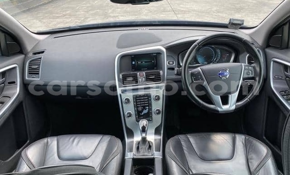 اشتري مستعمل Volvo XC60 Blue سيارة في Maputsoe في Leribe اشتري مستعمل Volvo XC60 Blue سيارة في Maputsoe في Leribe