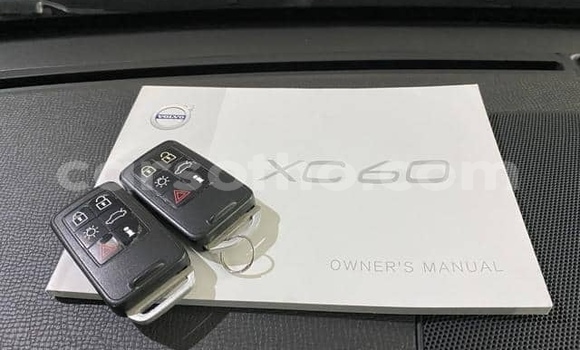 اشتري مستعمل Volvo XC60 Blue سيارة في Maputsoe في Leribe اشتري مستعمل Volvo XC60 Blue سيارة في Maputsoe في Leribe