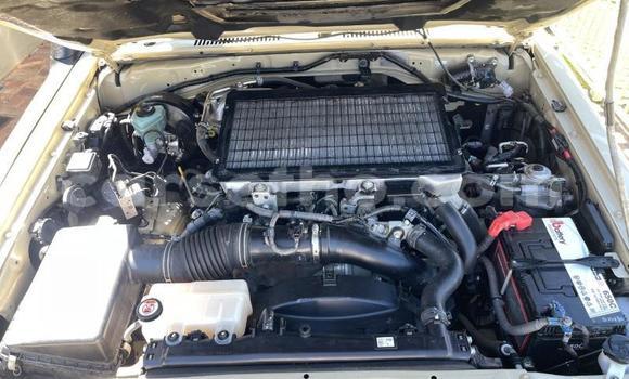 اشتري مستعمل Toyota Land Cruiser Beige سيارة في Maseru في Maseru اشتري مستعمل Toyota Land Cruiser Beige سيارة في Maseru في Maseru