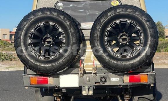 اشتري مستعمل Toyota Land Cruiser Beige سيارة في Maseru في Maseru اشتري مستعمل Toyota Land Cruiser Beige سيارة في Maseru في Maseru