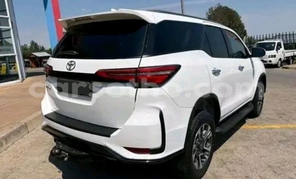 اشتري مستعمل Toyota Fortuner White سيارة في Maseru في Maseru اشتري مستعمل Toyota Fortuner White سيارة في Maseru في Maseru