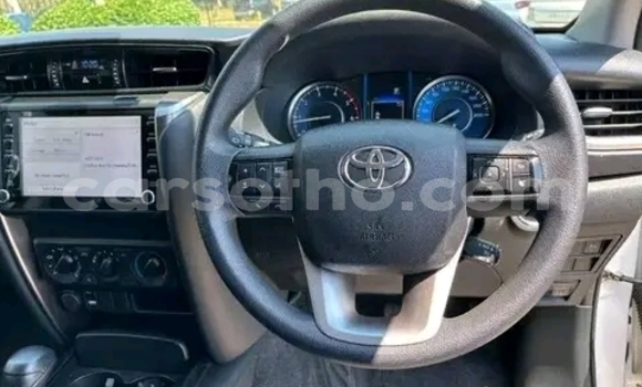 اشتري مستعمل Toyota Fortuner White سيارة في Maseru في Maseru اشتري مستعمل Toyota Fortuner White سيارة في Maseru في Maseru