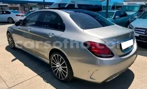 اشتري مستعمل Mercedes-Benz C–Class Silver سيارة في Maseru في Maseru اشتري مستعمل Mercedes-Benz C–Class Silver سيارة في Maseru في Maseru