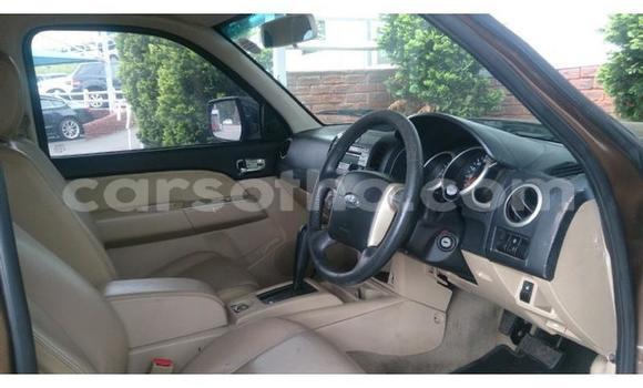 Sayi Na hannu Ford Everest Other Mota in Thaba–Tseka a Mafeteng Sayi Na hannu Ford Everest Other Mota in Thaba–Tseka a Mafeteng