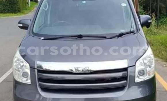 Sayi Na hannu Toyota Alphard Other Mota in Maseru a Maseru Sayi Na hannu Toyota Alphard Other Mota in Maseru a Maseru