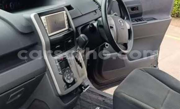 Sayi Na hannu Toyota Alphard Other Mota in Maseru a Maseru Sayi Na hannu Toyota Alphard Other Mota in Maseru a Maseru