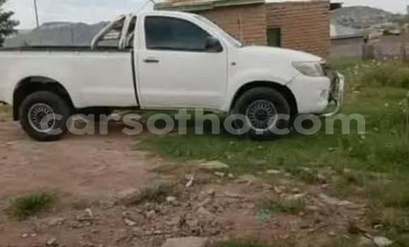 اشتري مستعمل Toyota Alphard Other سيارة في Maseru في Maseru