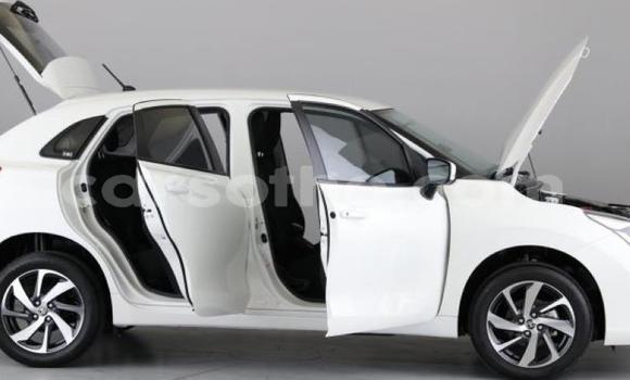 Sayi Na hannu Toyota Starlet White Mota in Maseru a Maseru Sayi Na hannu Toyota Starlet White Mota in Maseru a Maseru