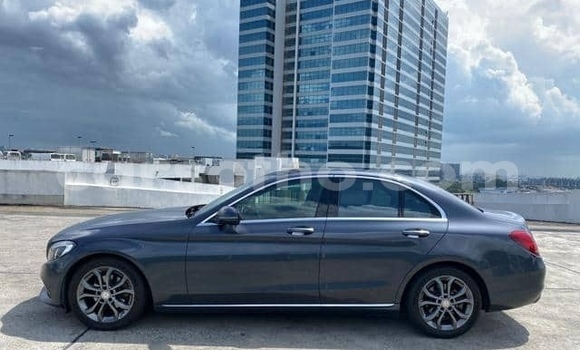 Buy Used Mercedes-Benz C–Class Blue Car in Maputsoe in Leribe Buy Used Mercedes-Benz C–Class Blue Car in Maputsoe in Leribe