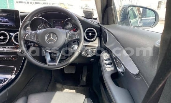 Buy Used Mercedes-Benz C–Class Blue Car in Maputsoe in Leribe Buy Used Mercedes-Benz C–Class Blue Car in Maputsoe in Leribe