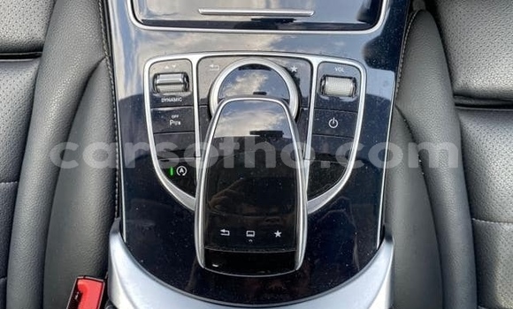 Buy Used Mercedes-Benz C–Class Blue Car in Maputsoe in Leribe Buy Used Mercedes-Benz C–Class Blue Car in Maputsoe in Leribe