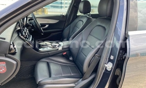 Buy Used Mercedes-Benz C–Class Blue Car in Maputsoe in Leribe Buy Used Mercedes-Benz C–Class Blue Car in Maputsoe in Leribe