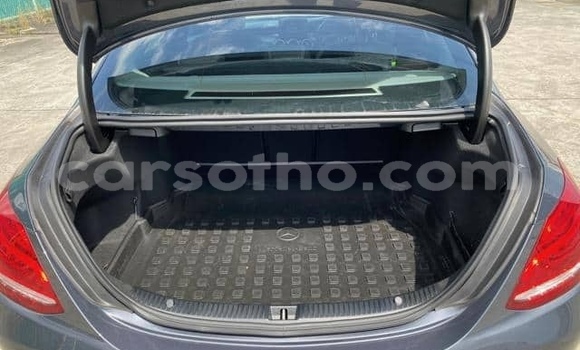 Buy Used Mercedes-Benz C–Class Blue Car in Maputsoe in Leribe Buy Used Mercedes-Benz C–Class Blue Car in Maputsoe in Leribe