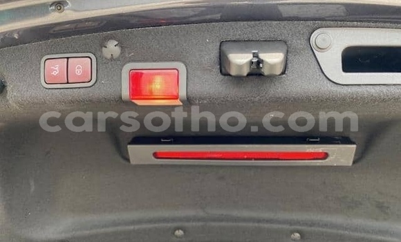 Buy Used Mercedes-Benz C–Class Blue Car in Maputsoe in Leribe Buy Used Mercedes-Benz C–Class Blue Car in Maputsoe in Leribe