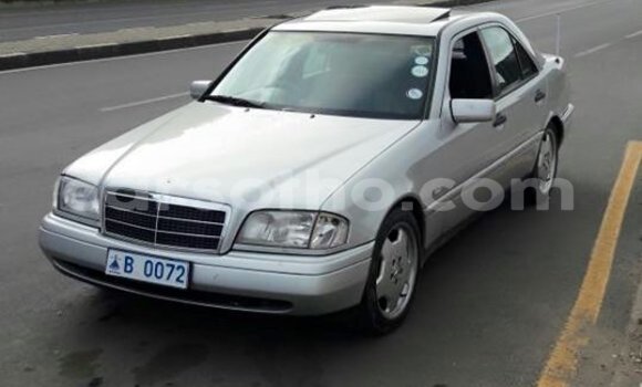 Buy Used Mercedes‒Benz C-Class Silver Car in Maseru in Maseru Buy Used Mercedes‒Benz C-Class Silver Car in Maseru in Maseru