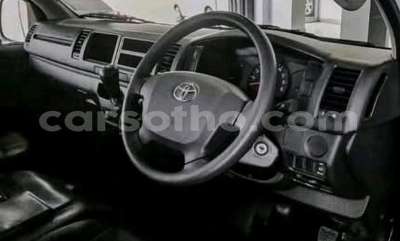 Buy 2022 Toyota Quantum in Maseru in Maseru Buy 2022 Toyota Quantum in Maseru in Maseru