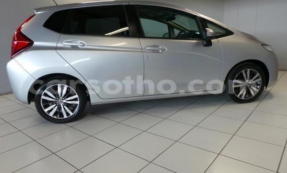 Sayi Na hannu Honda Jazz Silver Mota in Maseru a Maseru Sayi Na hannu Honda Jazz Silver Mota in Maseru a Maseru