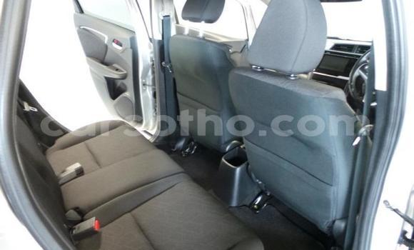 Sayi Na hannu Honda Jazz Silver Mota in Maseru a Maseru Sayi Na hannu Honda Jazz Silver Mota in Maseru a Maseru