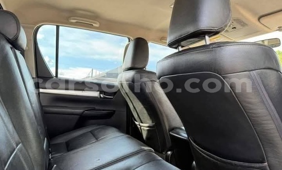 اشتري مستعمل Toyota Hilux White سيارة في Maseru في Maseru اشتري مستعمل Toyota Hilux White سيارة في Maseru في Maseru