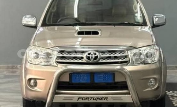 اشتري مستعمل Toyota Fortuner Other سيارة في Hlotse في Leribe