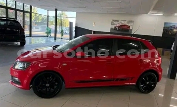 Sayi Na hannu Volkswagen Polo Red Mota in Maseru a Maseru Sayi Na hannu Volkswagen Polo Red Mota in Maseru a Maseru